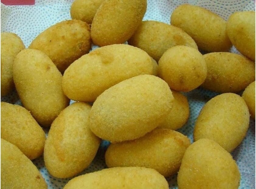 Bolinho de Mandioca com Carne Seca