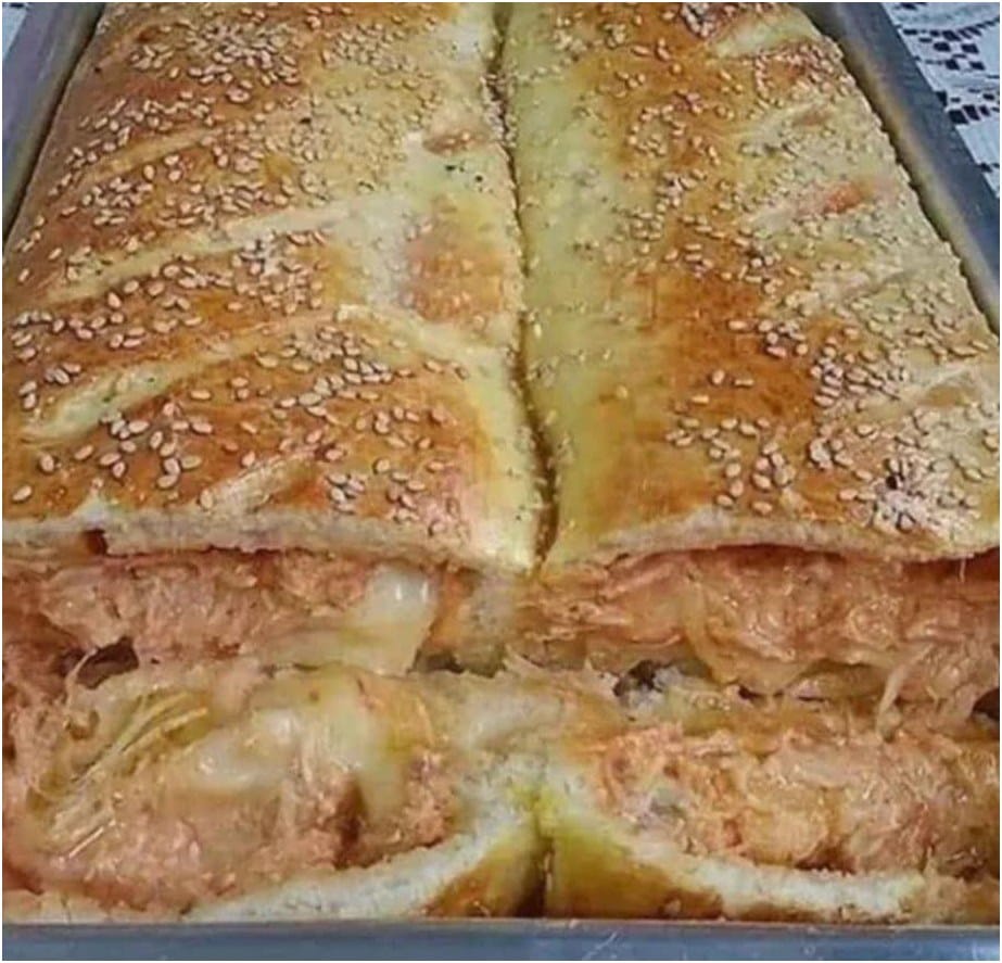 Pão Recheado com Frango e Requeijão
