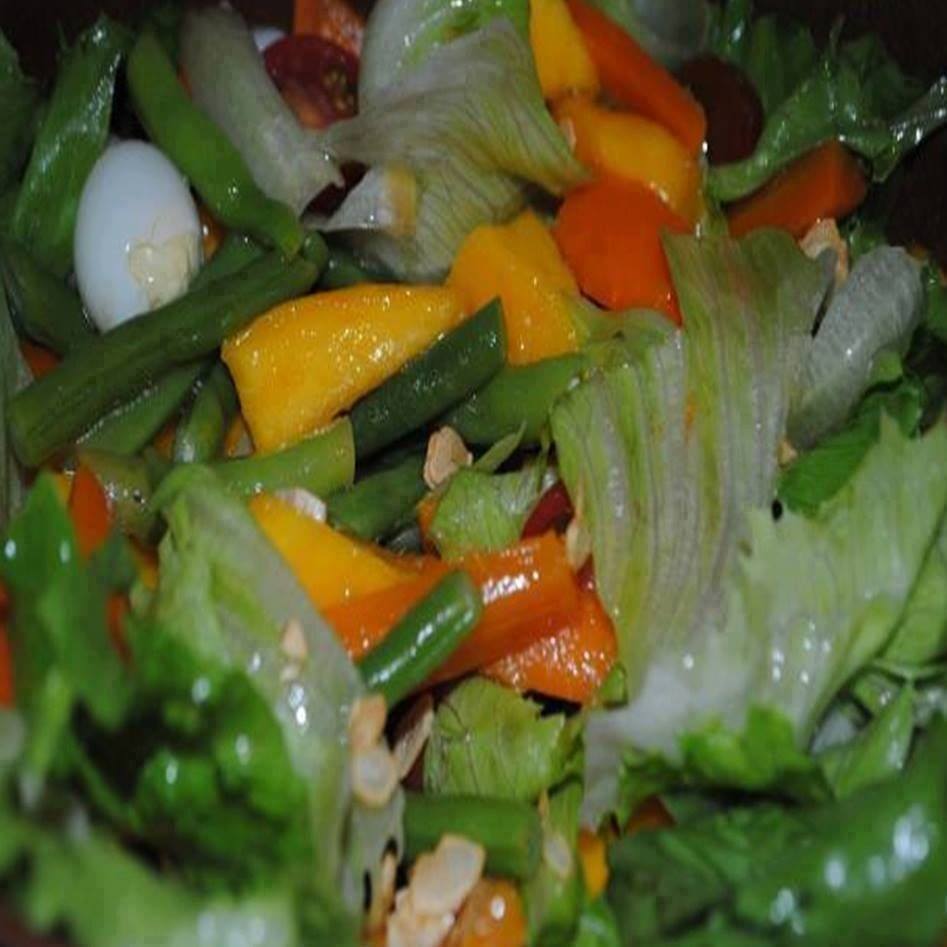 Salada Mista Uma Explosão de Cores e Sabores