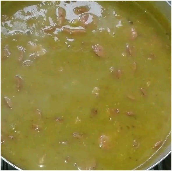 Sopa de Ervilha Com Costelinha