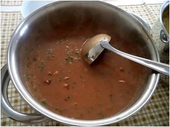 Sopa de Feijão com Calabresa e Bacon