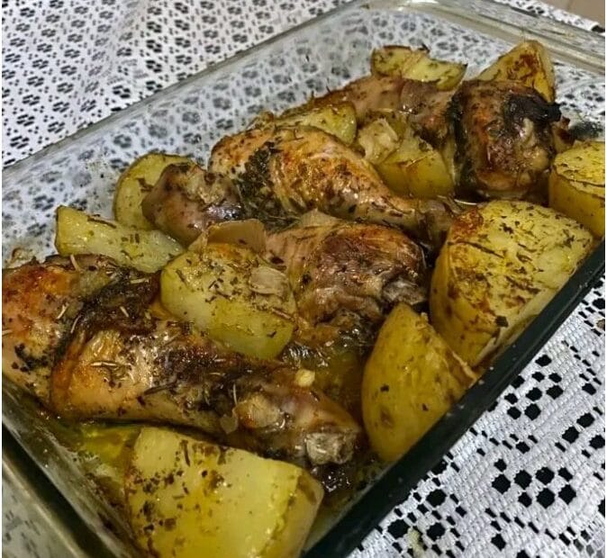 Coxa de Frango Assada com Batatas Deliciosas