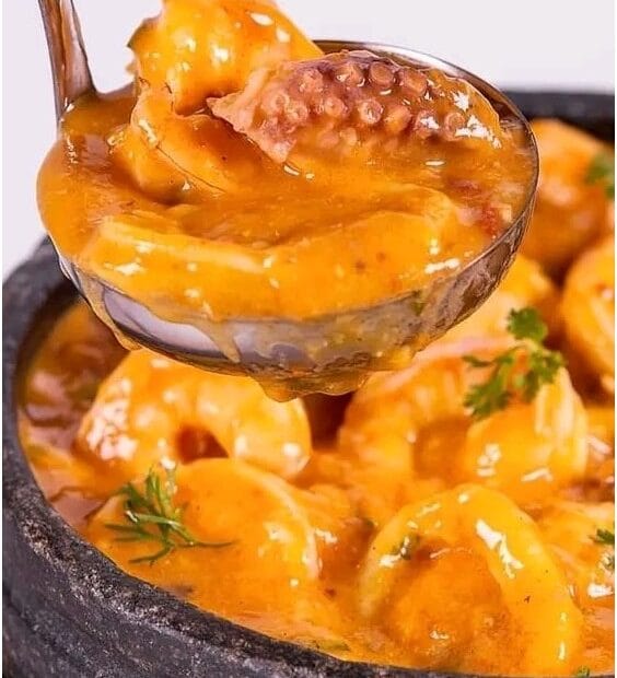 Moqueca de Polvo Delícia Tropical