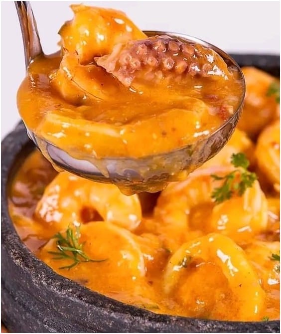 Moqueca de Polvo Delícia Tropical