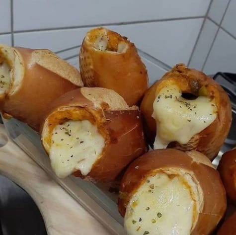 Pão com Carne Moída e Queijo